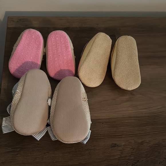 Baby girl shoes 1 is size zero other 2 3-6 months - Picture 5 of 5